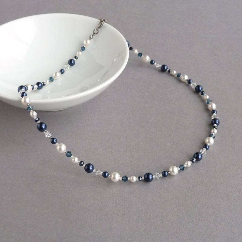Marine Und Weiße Perlen Halskette - Dunkelblaue Perle Kristall Schmuck Mitternachts Blau Mutter Der Braut/Bräutigam Halsketten Hochzeit Marine Und Weiße Perlen Halskette - Dunkelblaue Perle Kristall Schmuck Mitternachts Blau Mutter Der Braut/Bräutigam Halsketten Hochzeit von annakingjewellery