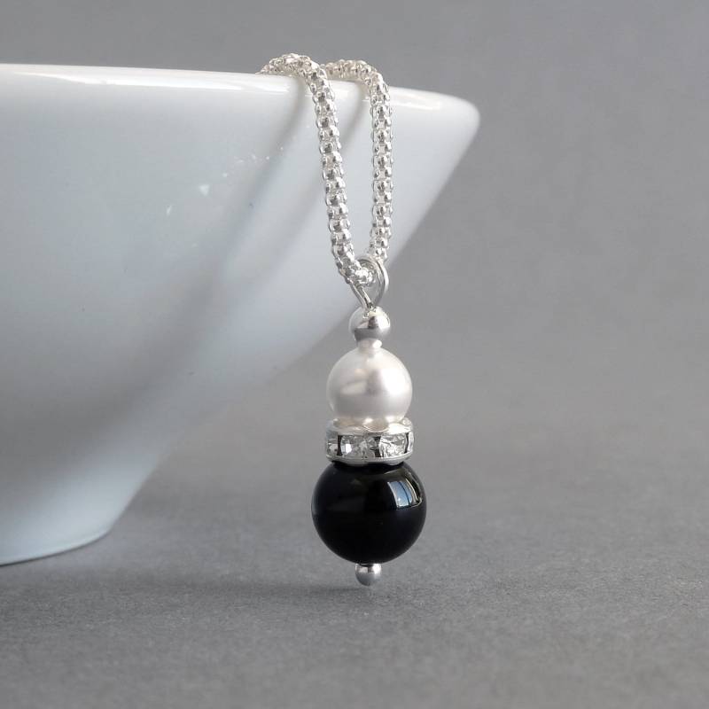Schwarz Onyx Und Weiße Perle Halskette - Jet Black Hochzeit Geschenke Für Frauen Brautjungfern Schmuck Teardrop Anhänger Halsketten Sie Schwarz Onyx Und Weiße Perle Halskette - Jet Black Hochzeit Geschenke Für Frauen Brautjungfern Schmuck Teardrop Anhänger Halsketten Sie von annakingjewellery