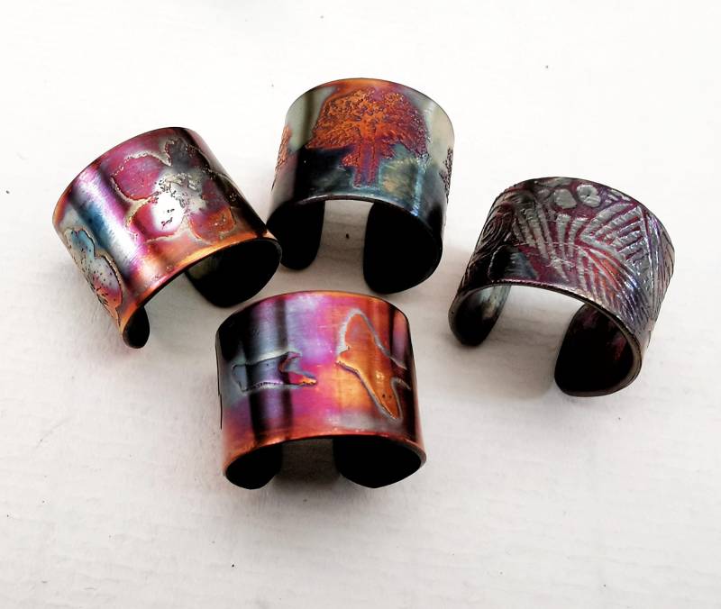 Kupfer Blume, Baum, Vogel Oder Muster Earcuff, Farbiger Kupferohrring Kupfer Blume, Baum, Vogel Oder Muster Earcuff, Farbiger Kupferohrring von annamcdade