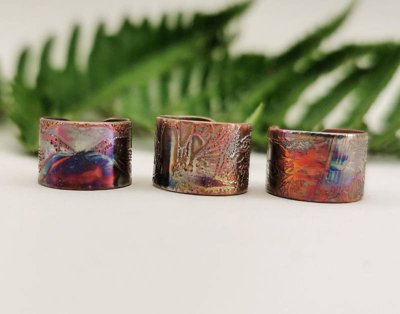 Raben-, Raben - Oder Elsterohrschmeichler Aus Kupfer, Gefärbt, Oxidiert Naturbelassen Raben-, Raben - Oder Elsterohrschmeichler Aus Kupfer, Gefärbt, Oxidiert Naturbelassen von annamcdade