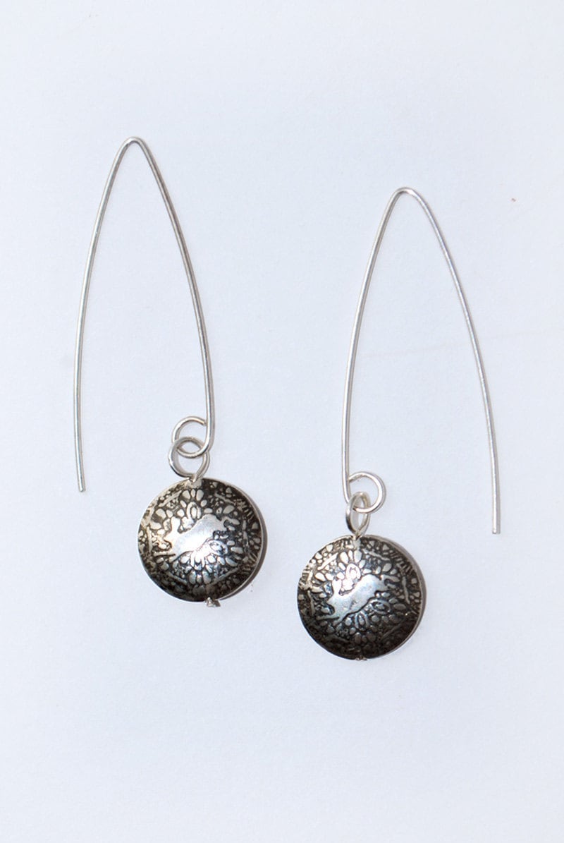 sterling Silber Ohrringe Springender Hase Geätztes Design sterling Silber Ohrringe Springender Hase Geätztes Design von annamcdade