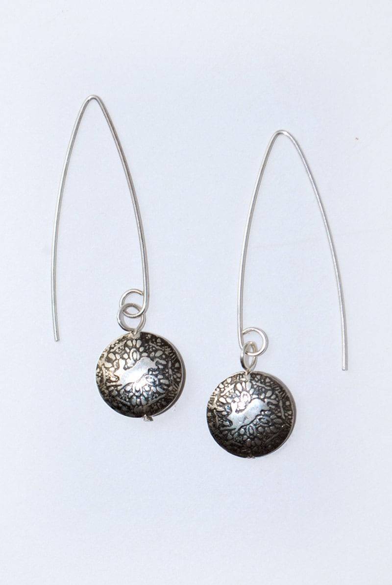 sterling Silber Ohrringe Springender Hase Geätztes Design sterling Silber Ohrringe Springender Hase Geätztes Design von annamcdade