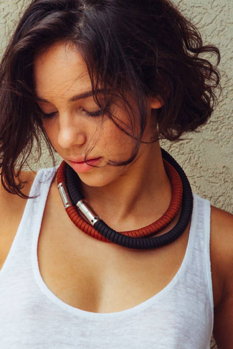 Black & Rust Kordelhalskette Handgemachte Modulare Bib Statement Schmuck von annaperevalov