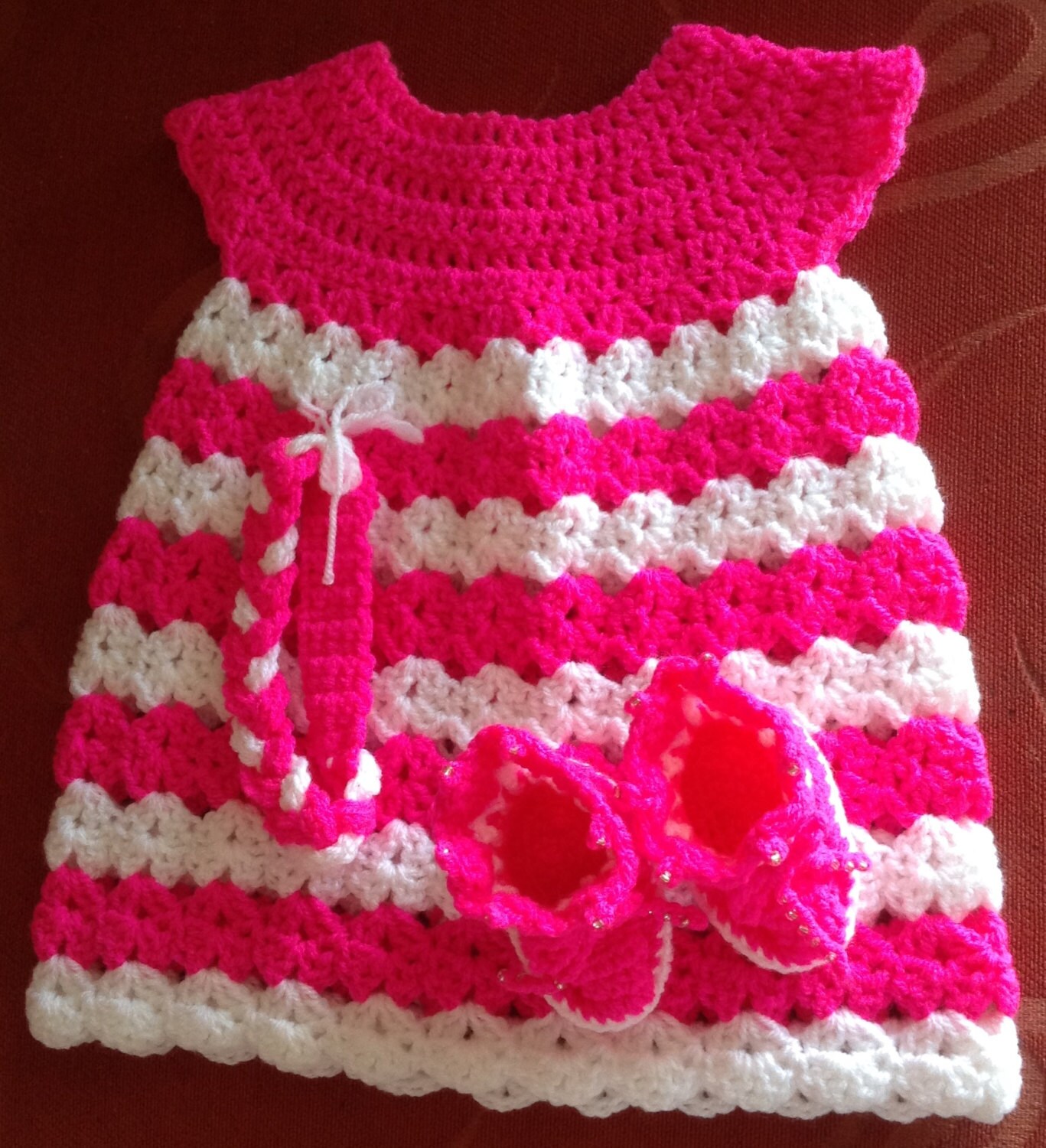 Kleid, Passendes Haarband & Passende Booties von annesknitsandcrochet