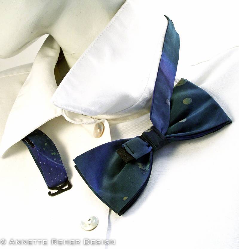 Fliege Seide Blau Grün "Batik' von annettereher