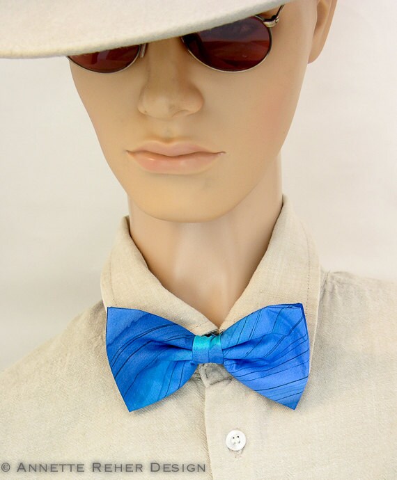 Fliege Seide Blau Türkis Schwarze "Linien' von annettereher