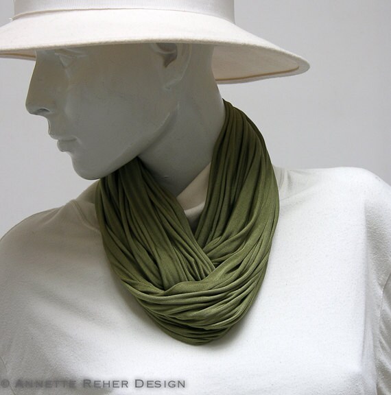 Schlauchschal Rundschal Seide Jersey Oliv Schlauchschal Rundschal Seide Jersey Oliv von annettereher