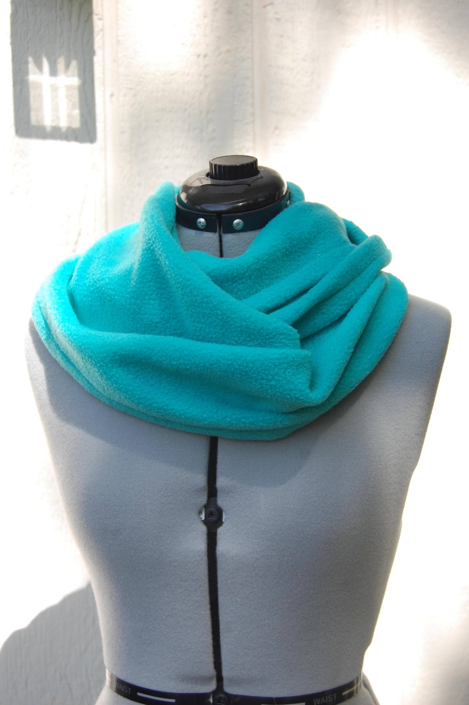 Petrol/Polar Infinity Fleece Schal von annnna