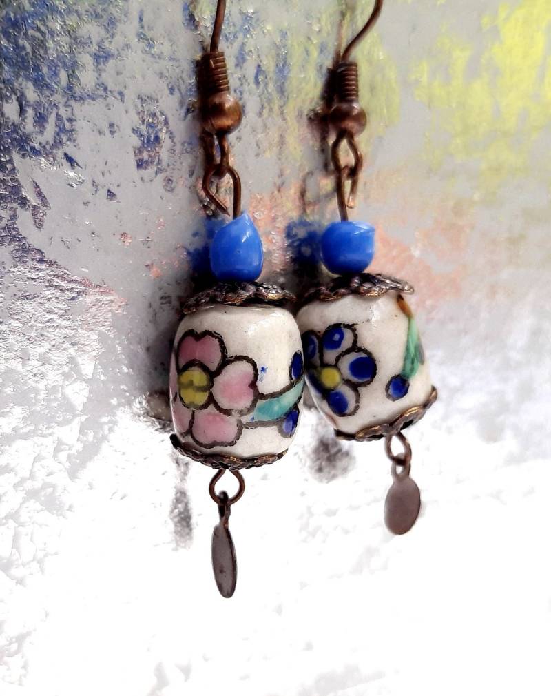 Emaillierte Porzellan Blumen Ohrringe Keramik Perlen Ohrhänger Emaillierte Porzellan Blumen Ohrringe Keramik Perlen Ohrhänger von antikcuriosities