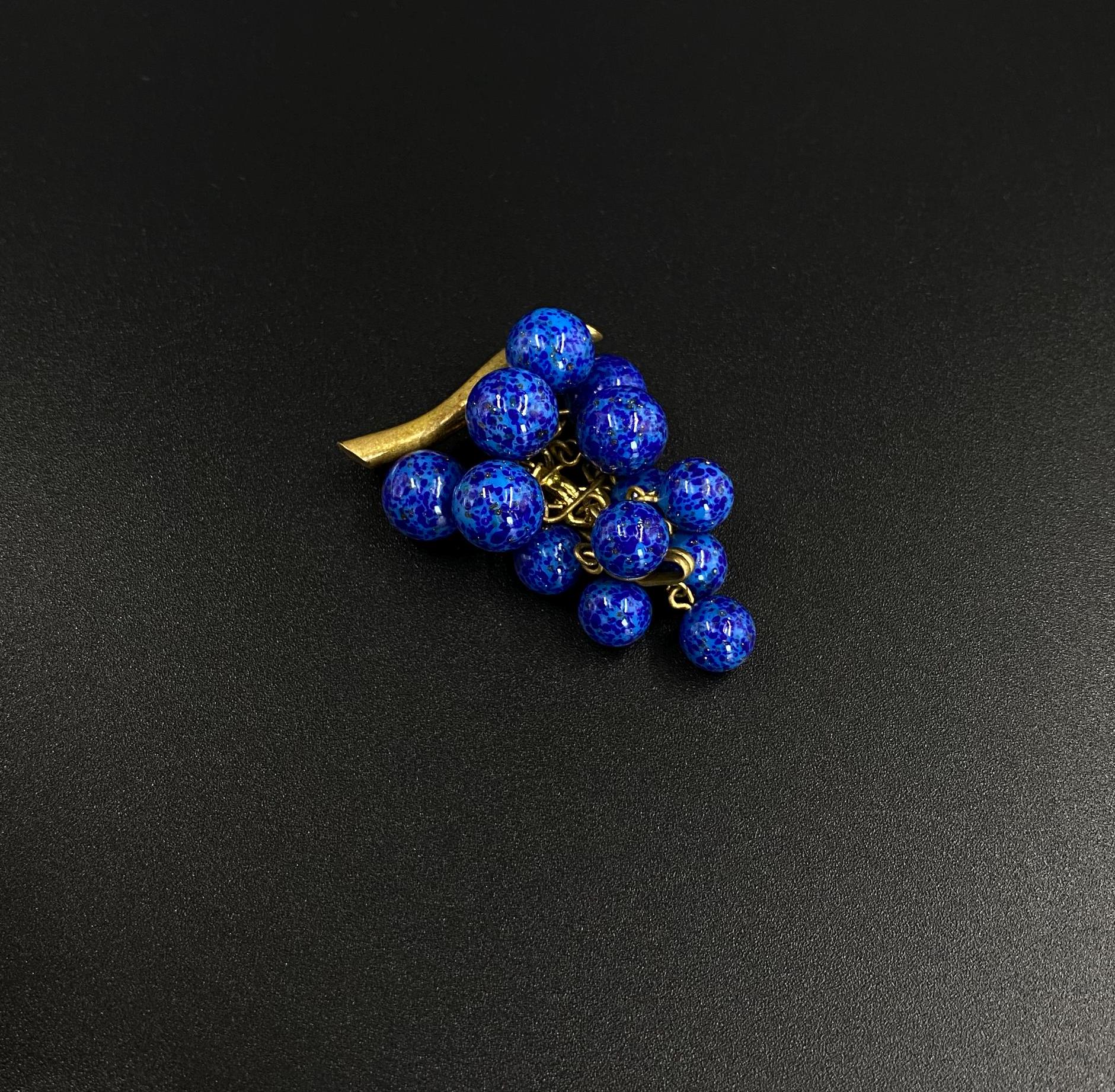 Vintage Lapislazuli Brosche Mit Blauen Gold Glitzer Steinen, Lapis Lazuli Trauben Weinrebe, Geschenk Für Oma Zum 70. Geburtstag von antiktreasure