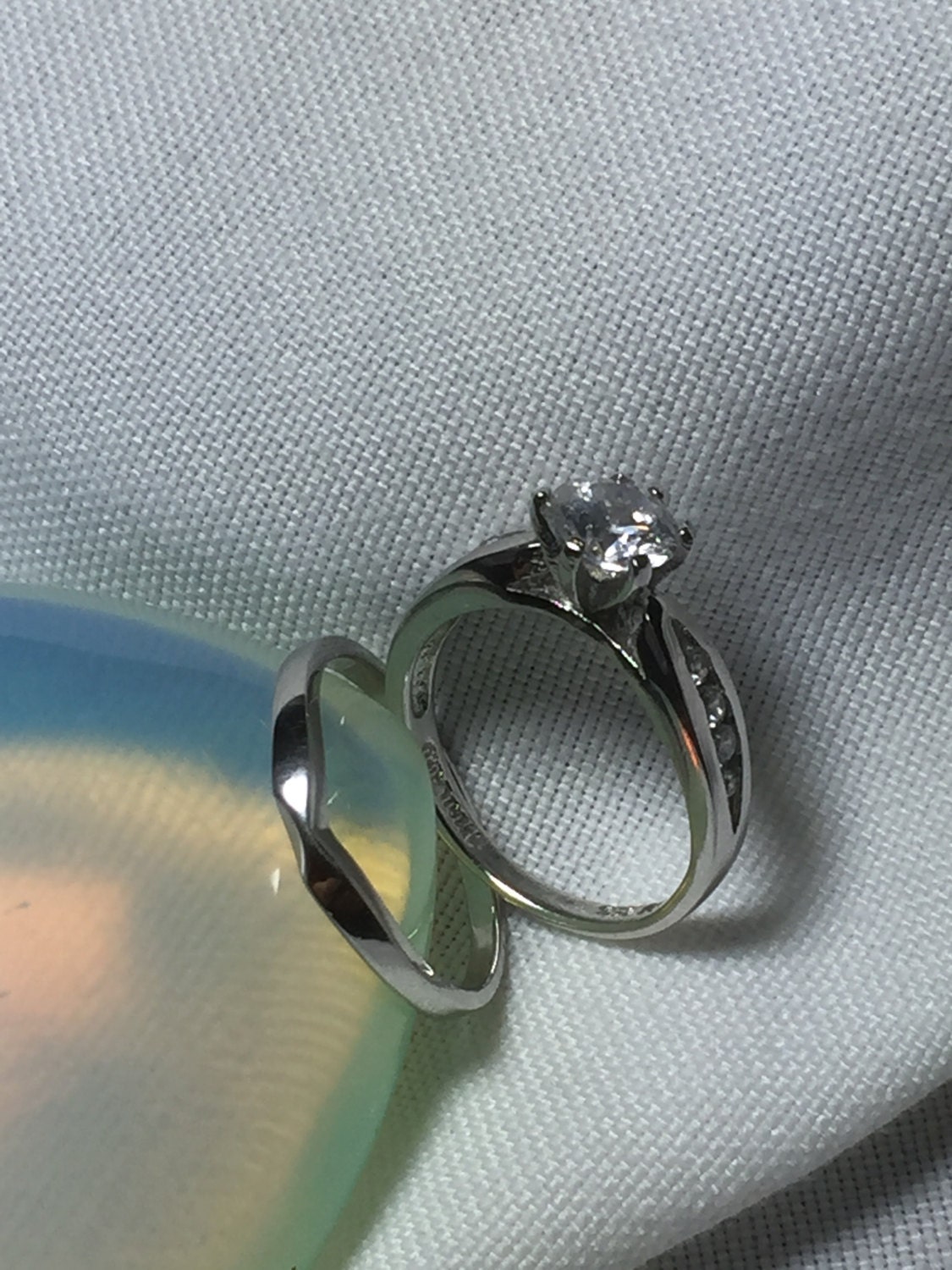 Verlobung Ehering Set - Zirkonia Solitär Mit Akzent Verlobungsring von antiqueandmore