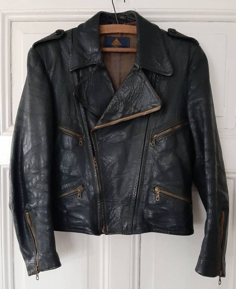 Rar Antike & Grüne Deutsche "Ate" Lederjackemotorradlederjackevintage Lederjacke Mit Rückengürtelbeltedback von antiqueworkwear