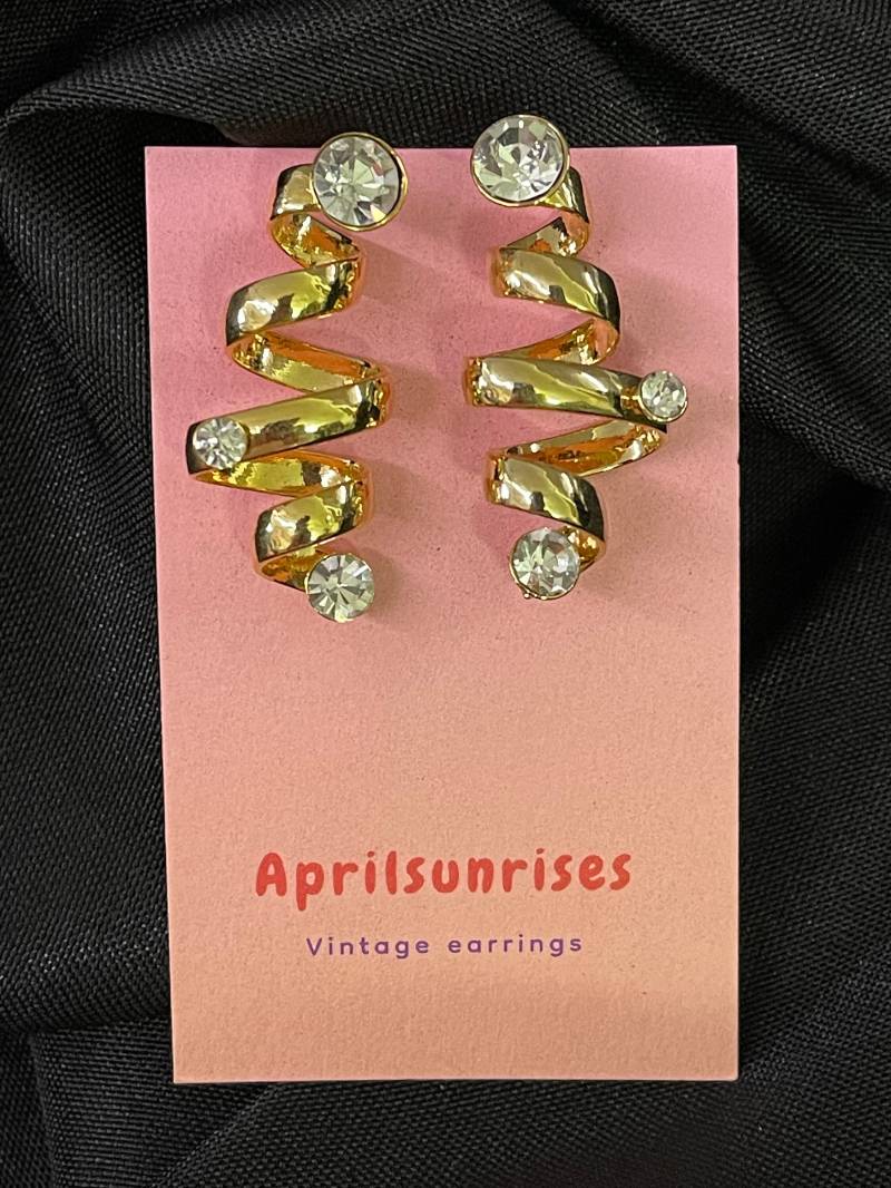 Vintage Retro Vergoldete Spirale Gedrehte Kristall Ohrringe von aprilsunrises