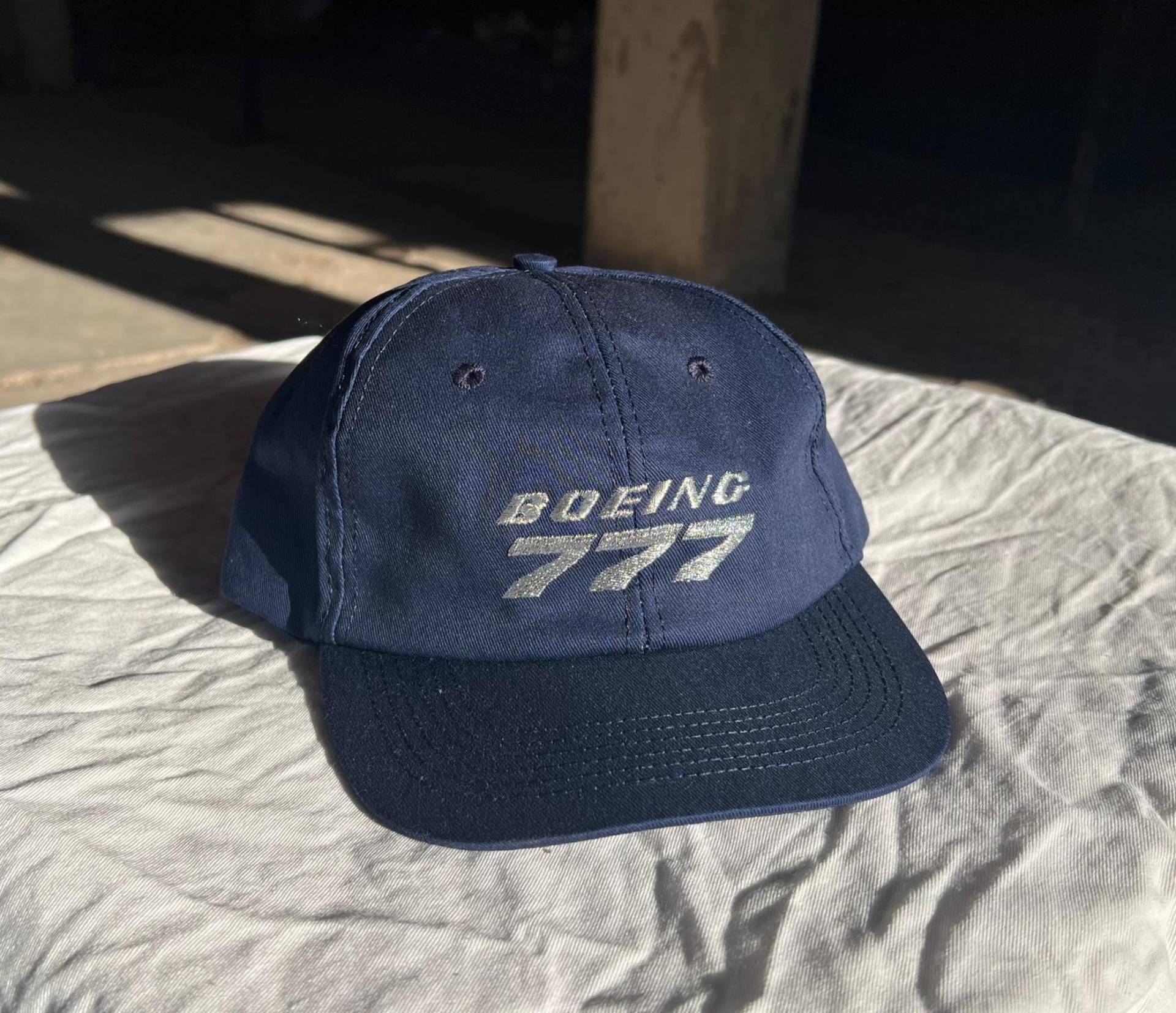 Vintage 1990Er Jahre Boeing 777 Baseball Cap Hut Snapback Herren Größe Baumwolle Made in Usa Vintage 1990Er Jahre Boeing 777 Baseball Cap Hut Snapback Herren Größe Baumwolle Made in Usa von arm90210
