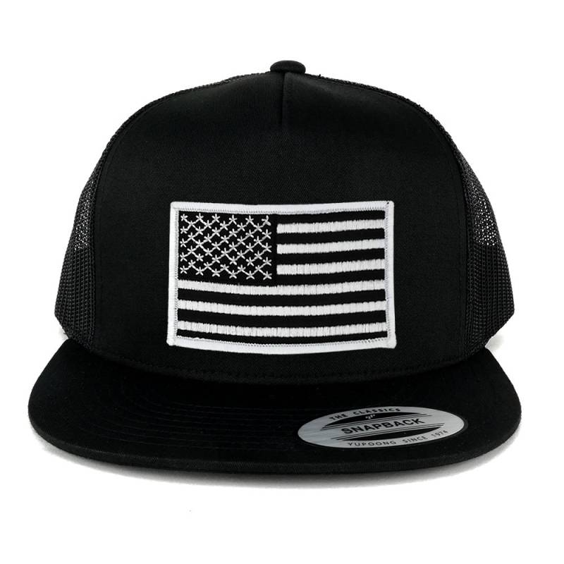 Oversize Xxl Schwarz Weiß Usa Flagge Patch 5 Panel Flatbill Snapback Mesh Cap von armycrew