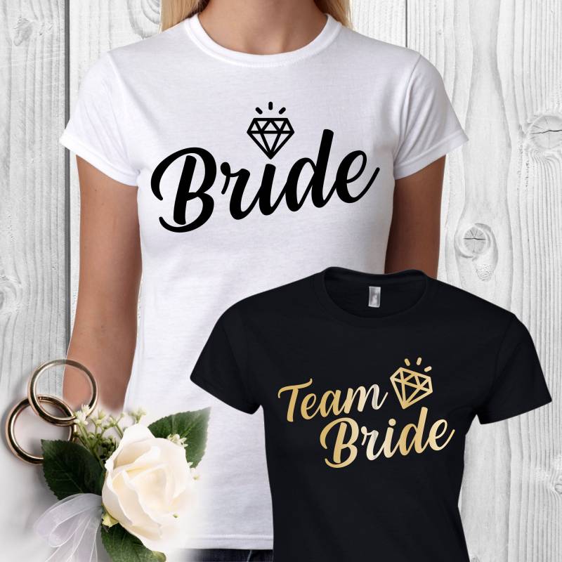 Team Bride Junggesellinnenabschied Junggesellenabschied Jga Braut Hochzeit Wedding Mädels Brautjungfer Party Feier Girlie Damen Lady T-Shirt von artSHIRT24