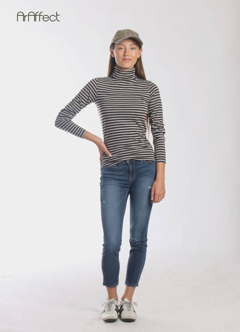 Gestreiftes Rollkragen-Top Tailliertes Braun-Grau-Shirt von artaffect