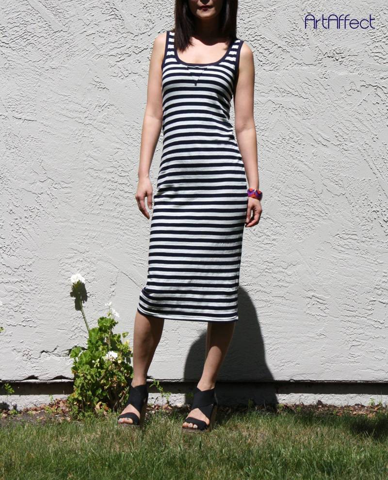 Gestreiftes Tank-Midikleid Schmal Geschnittenes Baumwoll-Lycra-Sommerkleid von artaffect