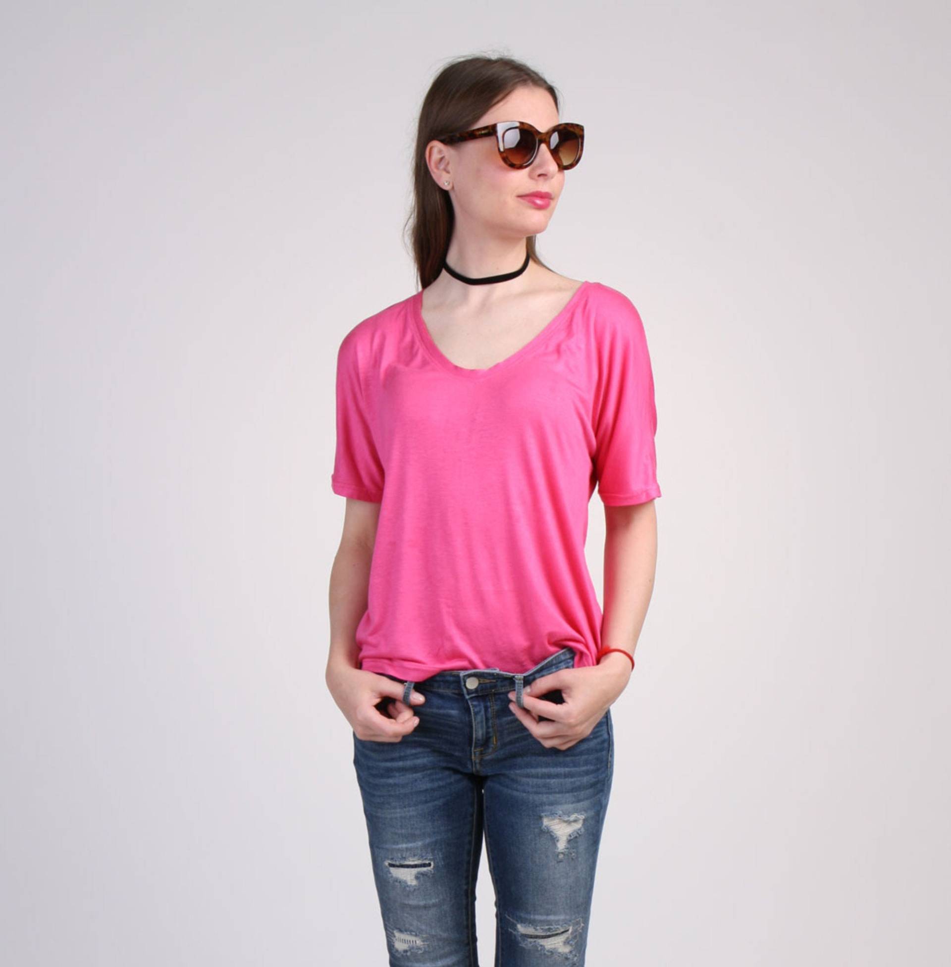 Pinkes Modal T-Shirt Mit V-Ausschnitt Entspanntes Dolman-Ärmel-Top von artaffect