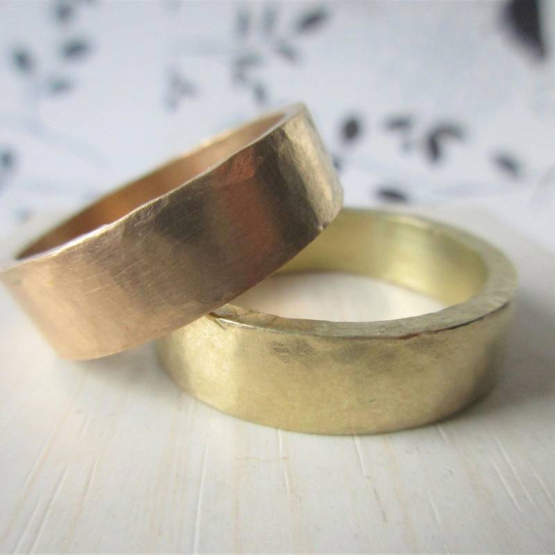 Eheringe Rotgold Roségold Gelbgold Massiv Gehämmert Trauringe Rustikal Unterschiedlich Geschmiedet Boho von artargentum