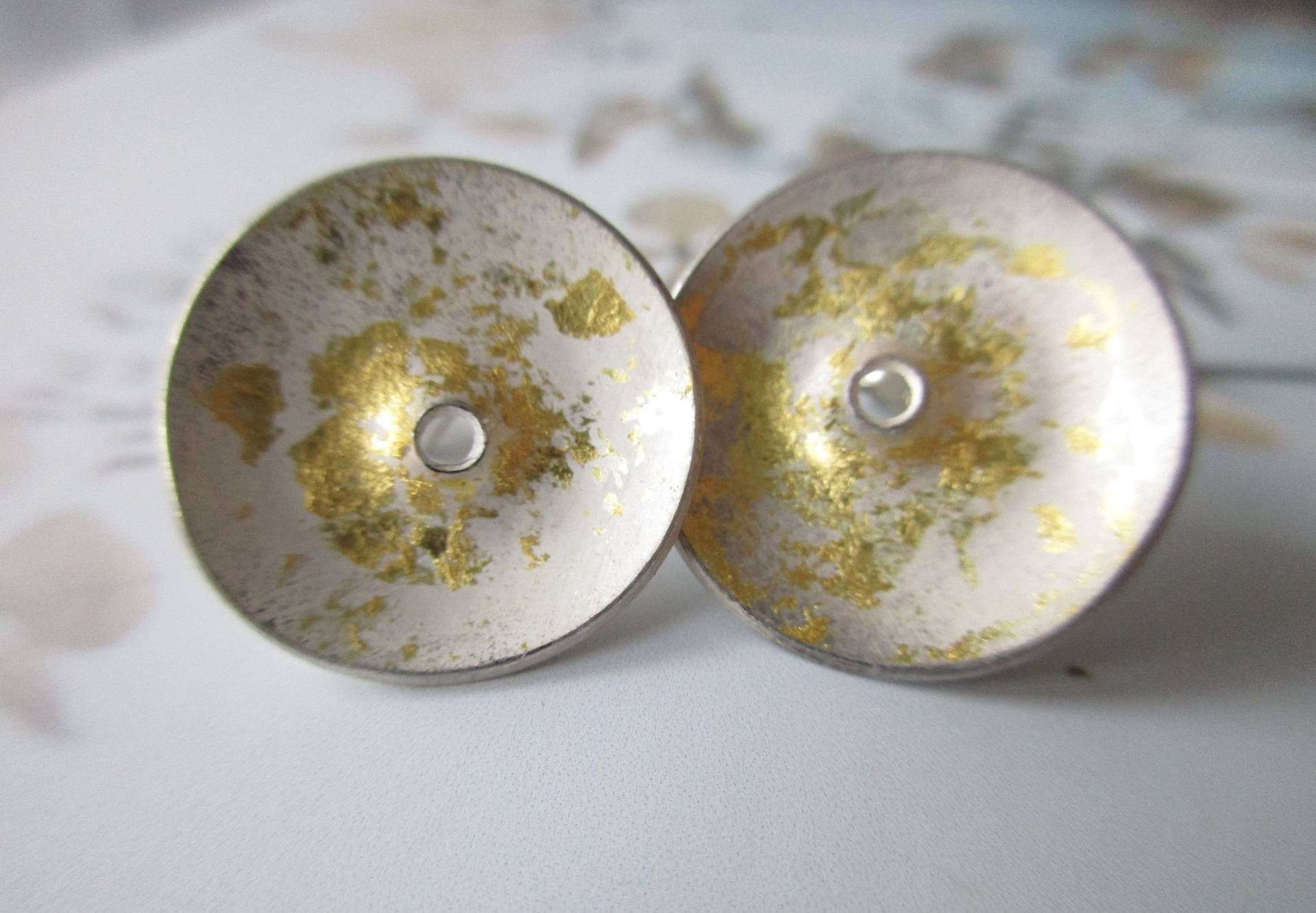 Große Runde Ohrstecker Silber Gold Blüten Große Runde Ohrstecker Silber Gold Blüten von artargentum