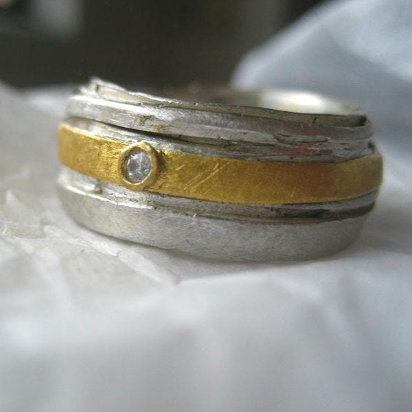 Silberring Zweifarbiger Silber Gold Brillant Strukturring Unikat von artargentum