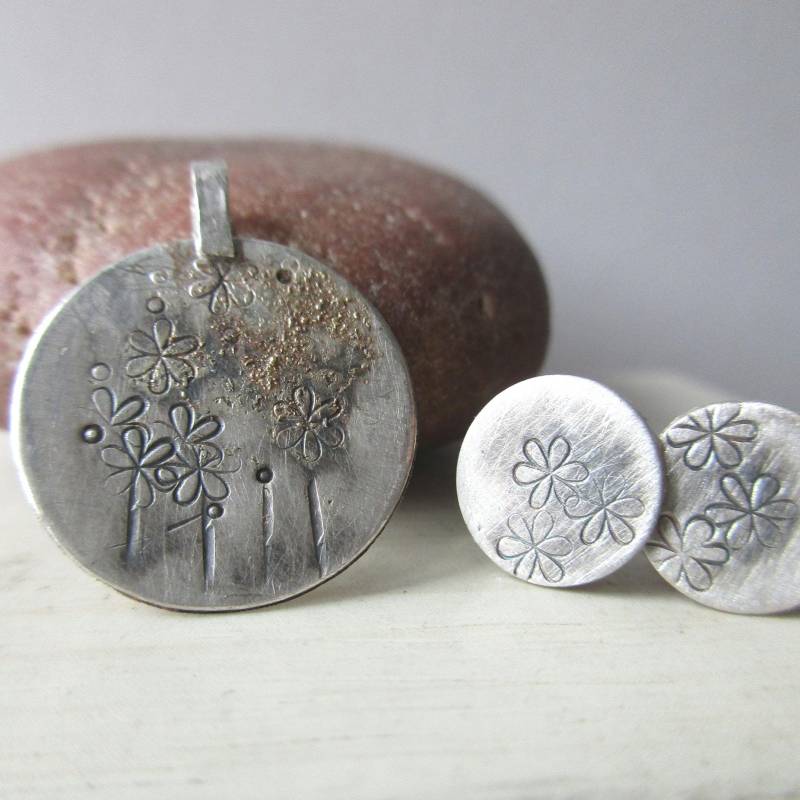 Set Anhänger Stecker Bicolor Blumenwiese Silber Gold Rustikal von artargentum