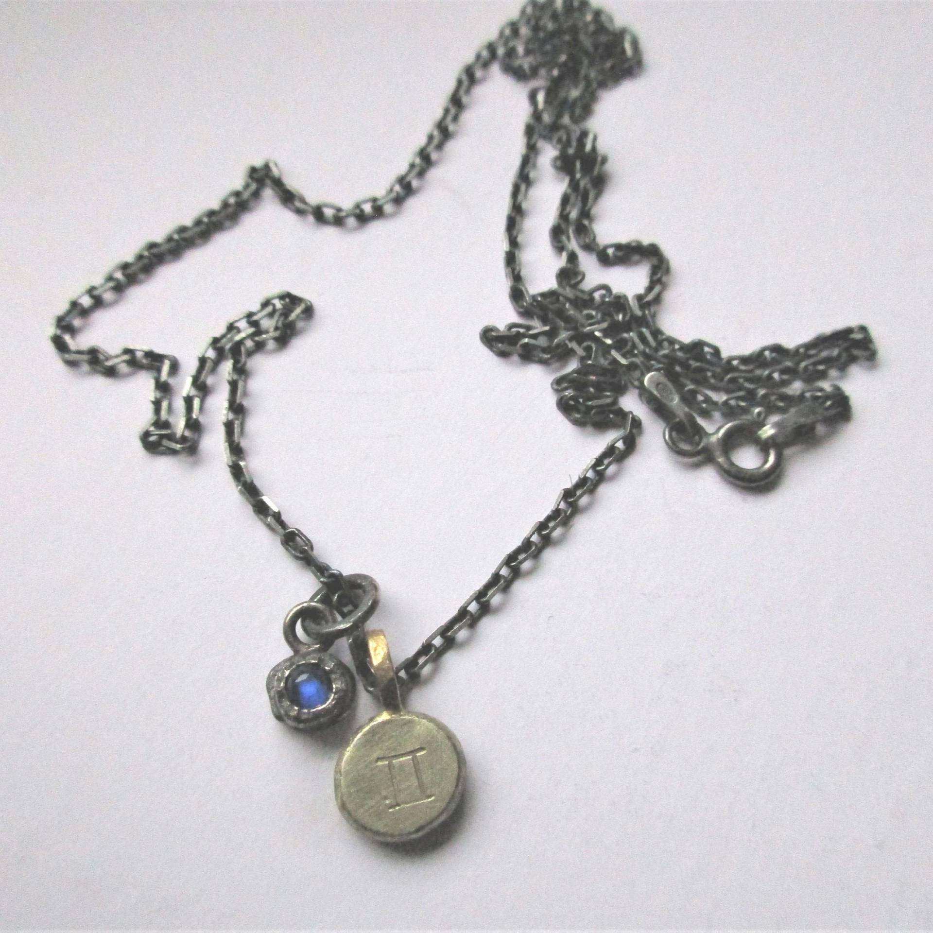 sternzeichen Kettenanhänger Set Nugget Gold Silber Mondstein Rubin Smaragd Saphir Granat Topas Amethyst Rosenquarz Citrin sternzeichen Kettenanhänger Set Nugget Gold Silber Mondstein Rubin Smaragd Saphir Granat Topas Amethyst Rosenquarz Citrin von artargentum