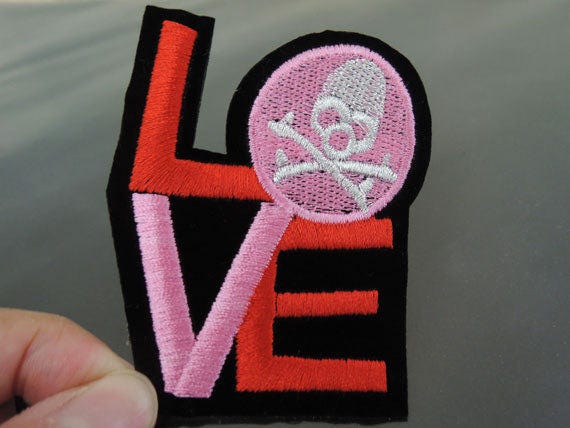 Liebe Patches - Aufbügeln Oder Aufnähen Patch Rosa Hitze Mit Totenkopf Liebe Brief Applikation Gestickt Verzierung von artcraft32