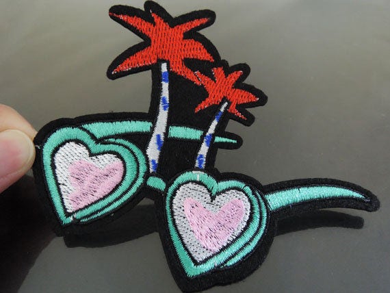 Sonnenbrillen Patches - Aufnäher Oder Herz Sonnenbrille Mit Kokosbaum Verzierungen Stickerei von artcraft32