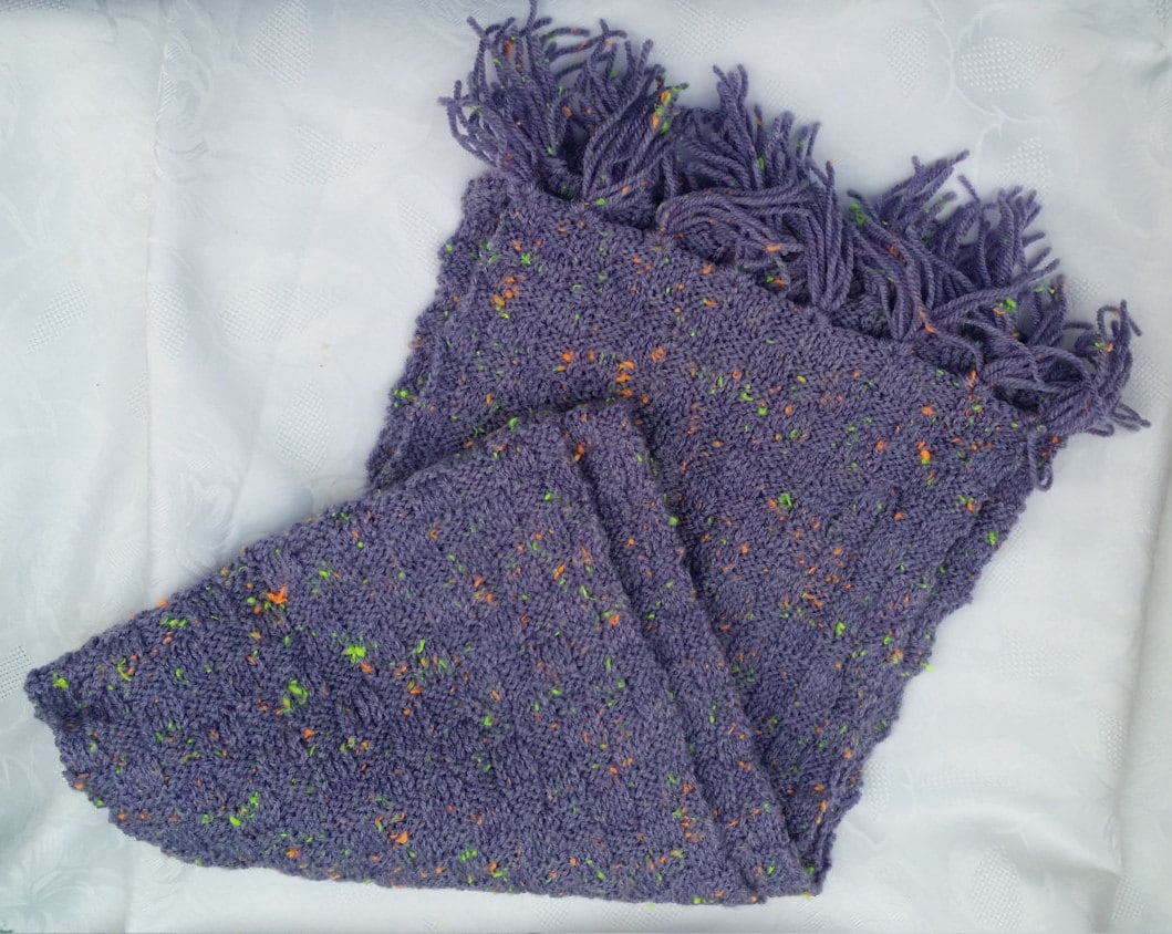 Lila Gespenschtes Korbtuch Lila Gespenschtes Korbtuch von artcraftgeek