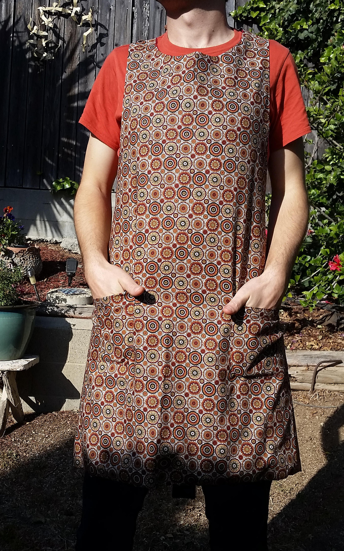 Wendbare Kochschürze Mit Übergroßer Tasche Wendbare Kochschürze Mit Übergroßer Tasche von artisanaprons