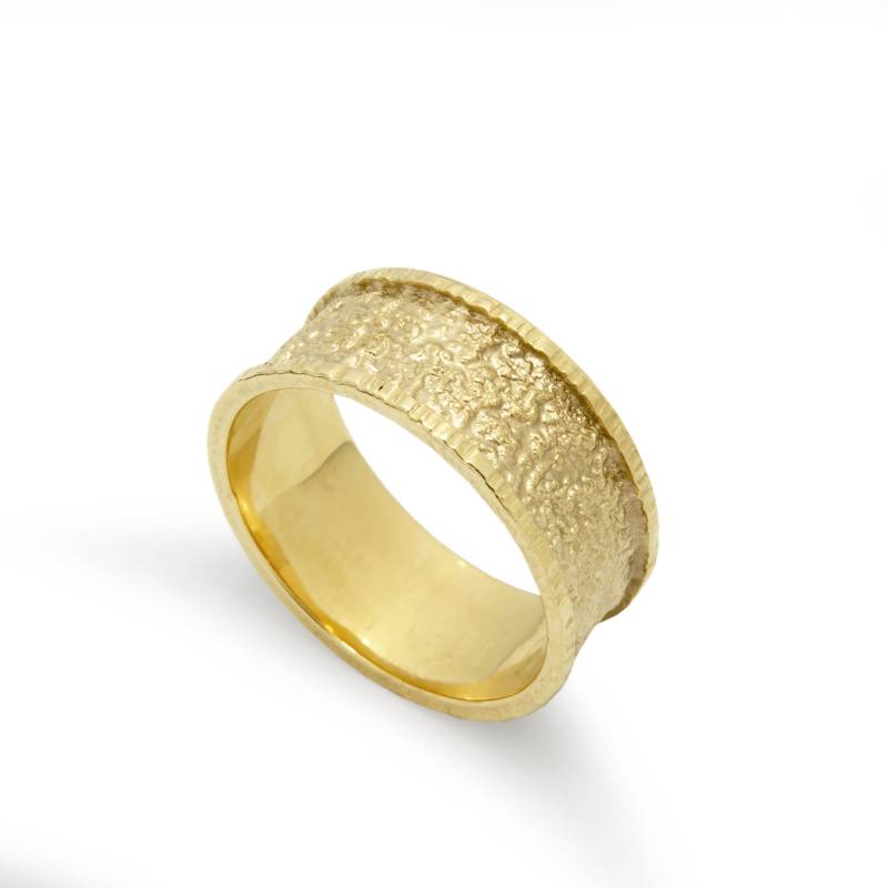 Matt Gold Textured Ehering von artisaneffect