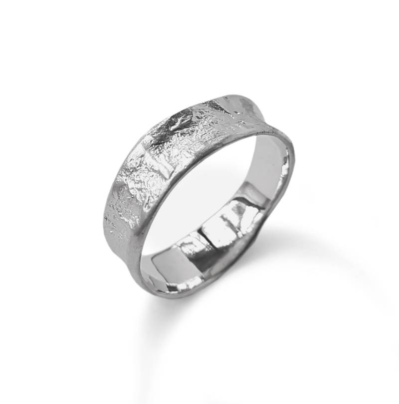 Matt Weißgold Ehering von artisaneffect