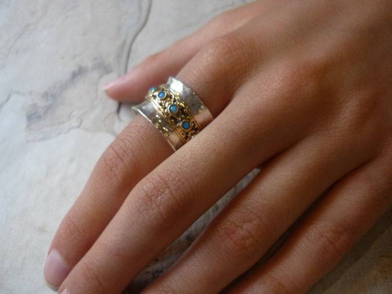 Opalring, Breites Sterling Silberband, Zweifarbiges Band, Gelbgoldring, Spinnerringe, Oktober Geburtssteinring - Neue Anfänge 2. R1149xz von artisanlook