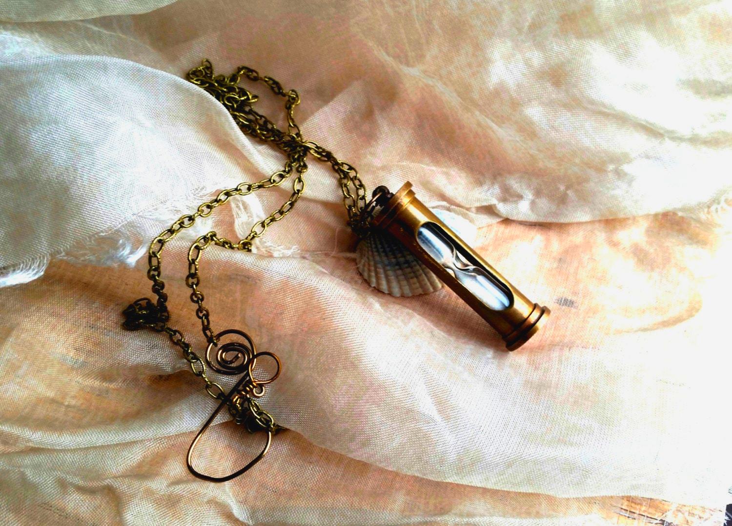 Sanduhr Halskette, Sand Der Zeit Vintage Steampunk Fantasy Frau Freundin Geschenk, Herbst Geschenke, Weihnachten von artistiquejewelry