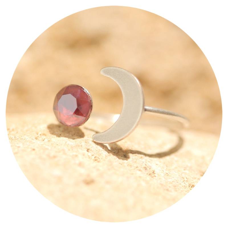 Artjany Halbmond Ring Dark Red Kristall Silber von artjany