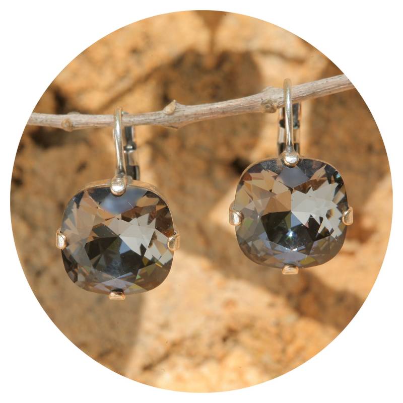 Artjany Ohrring Swarovski Kristalle Cushion Cut Silvernight Grau Silber von artjany