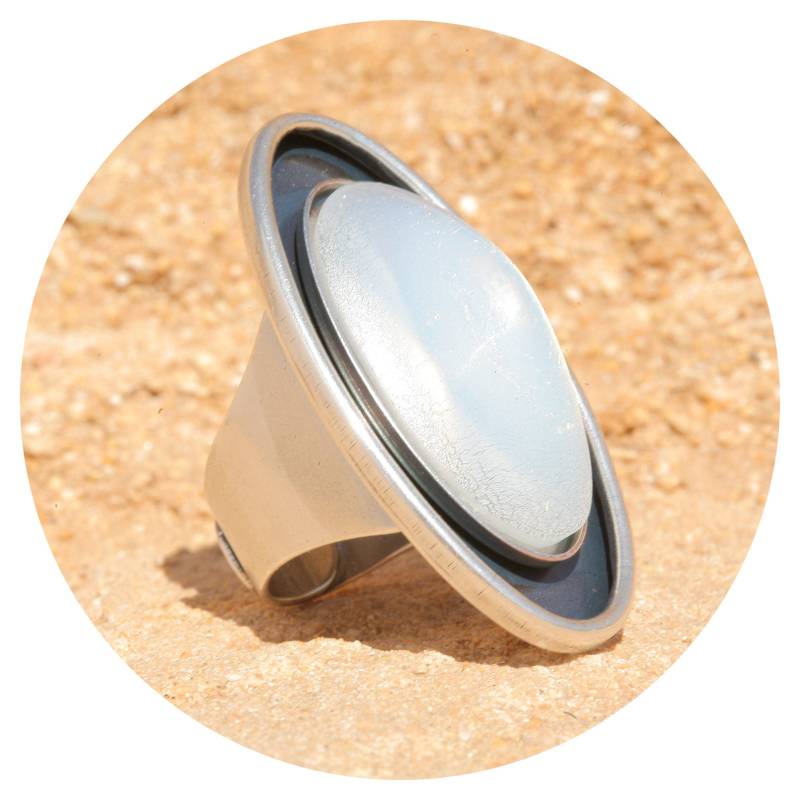 Artjany Ovaler Ring Silberweiss Opal Silber von artjany