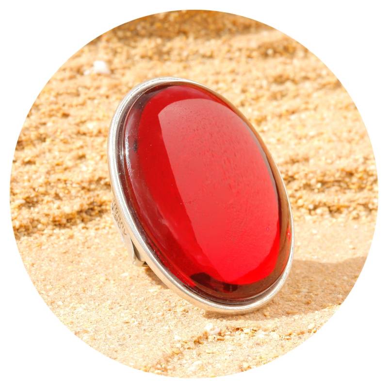 Artjany Statement Ring Cabochon Oval Siam Rot Silber Artjany Statement Ring Cabochon Oval Siam Rot Silber von artjany