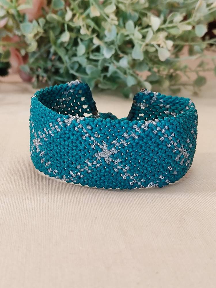 Makramee Manschettenarmband Boho Armband Makramee Manschettenarmband Boho Armband von artlighty