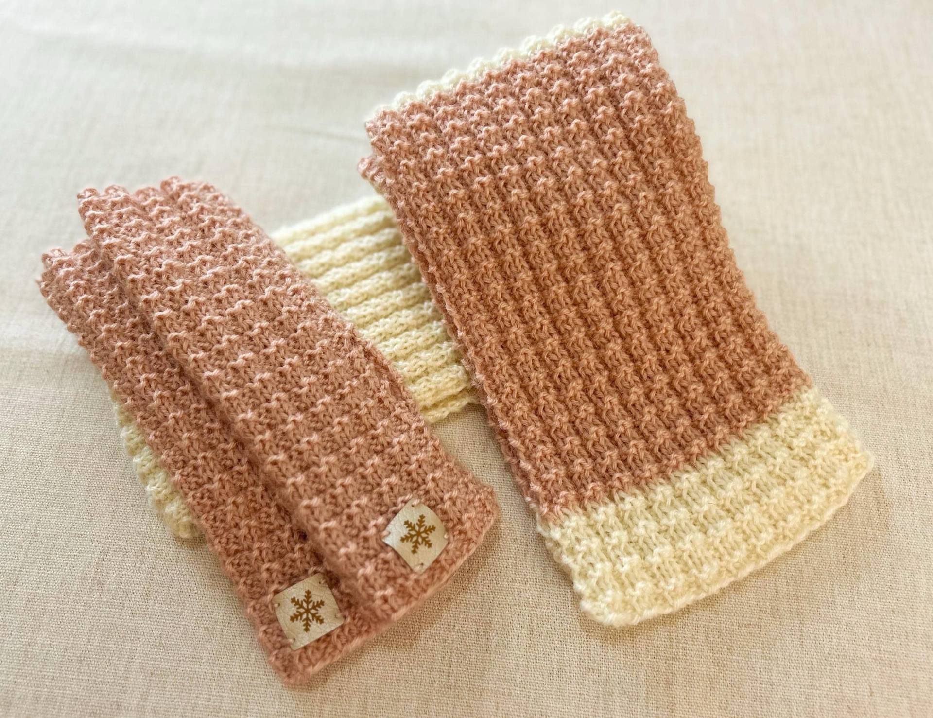 Damen Schal Und Armstulpen Set, Fingerlose Handschuhe/Pulswärmer von artsandaccents