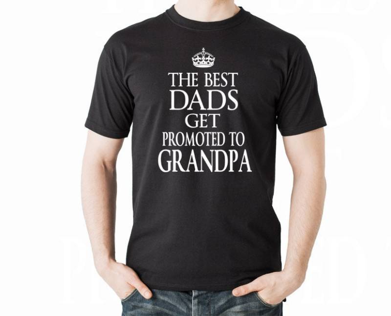 Die Besten Väter Bekommen Zum Opa T Shirt Lustige Geschenk Tshirt Für Großvater Befördert von artsyfartsytees