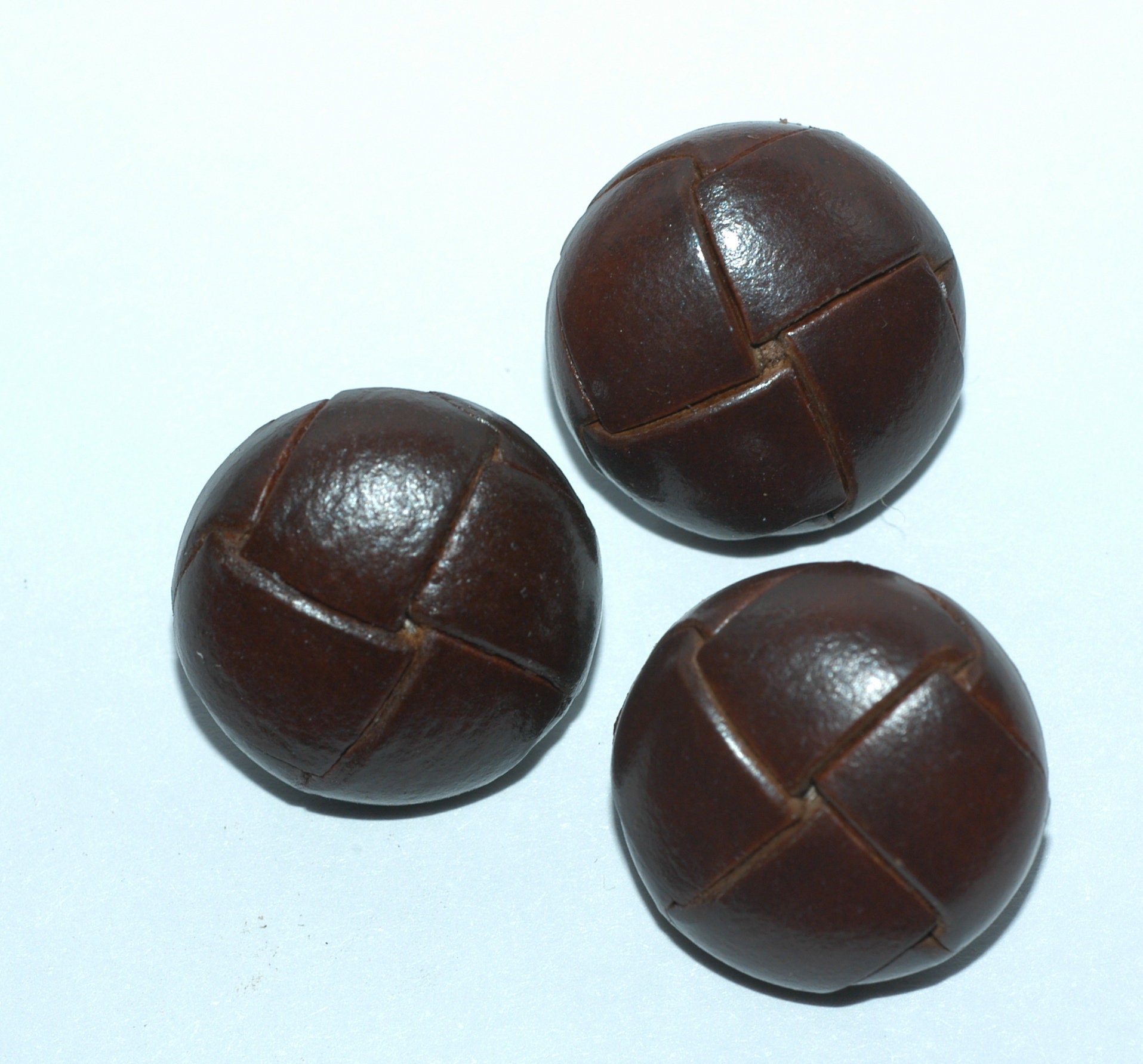 3/4"Dunkelbraune Gewebte Lederknöpfe Für 20mm Knöpfe von ascuteasabuttonshop