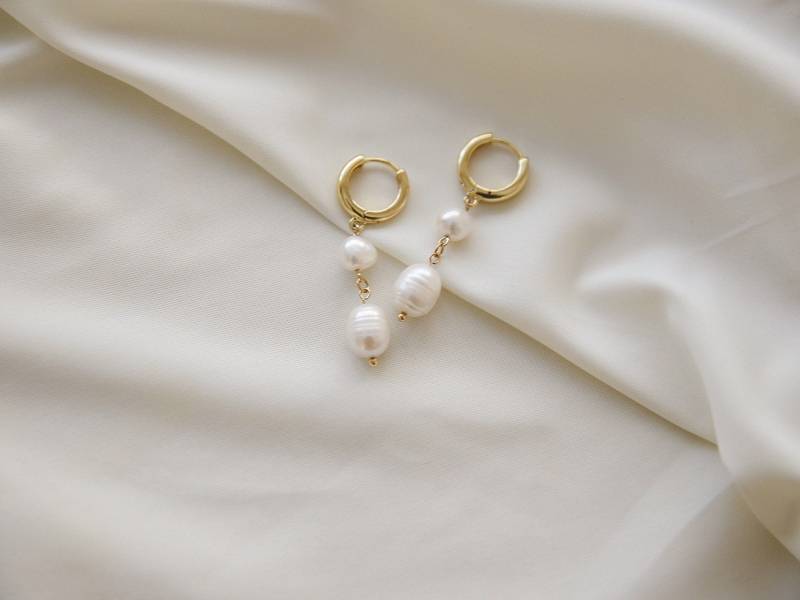 Perlen Creolen | Süßwasser Perle Ohrringe Braut Brautjungfer Chunky Huggie Geschenk Für Sie von ashlikitta