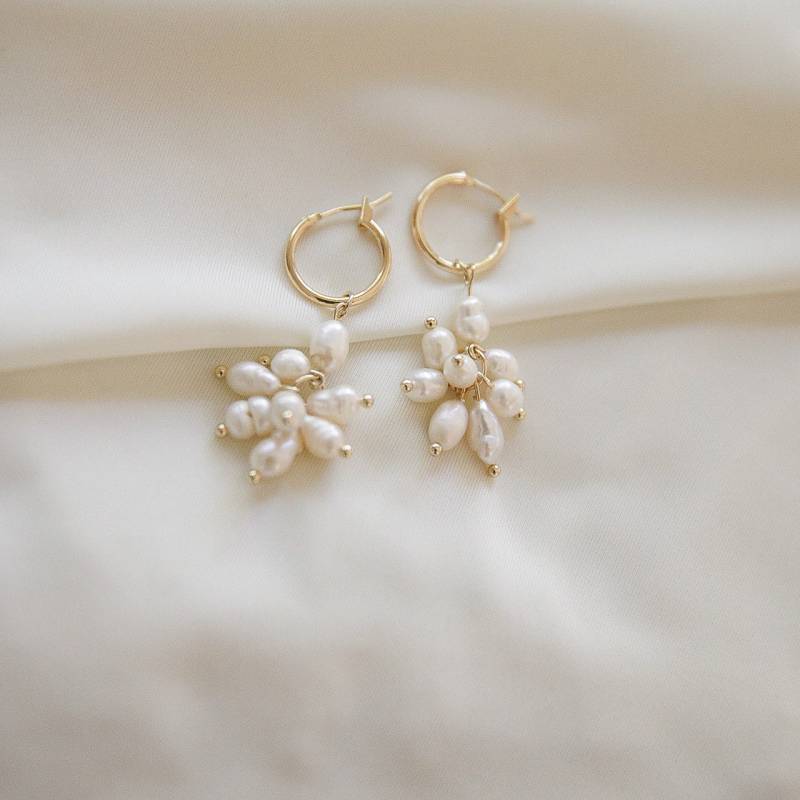 Perlen Geclusterte Creolen | Braut Ohrringe Süßwasser Geschenk Für Sie Perlen Geclusterte Creolen | Braut Ohrringe Süßwasser Geschenk Für Sie von ashlikitta