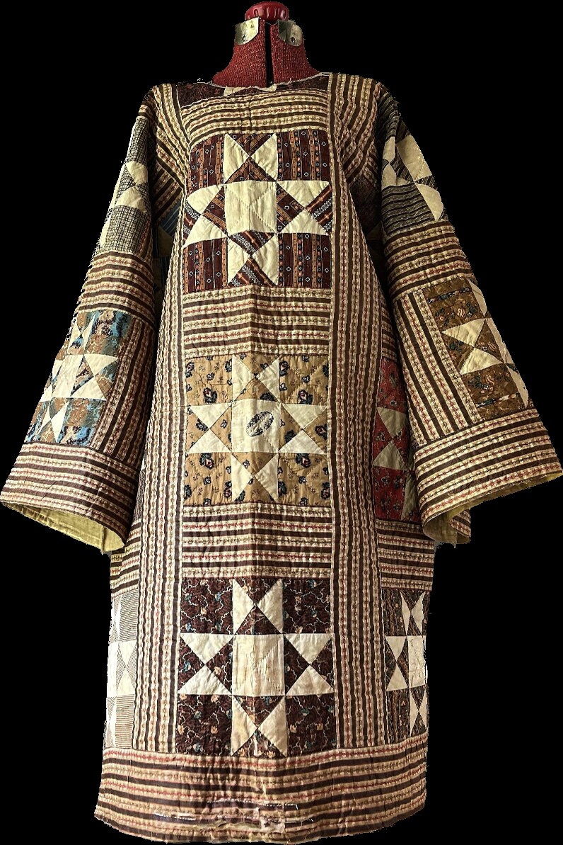 Antiker Quilt Jumper/Kimono Ärmel Einheitsgröße Charmant Zerfetzt Übergroß Wendbar von assemblage333