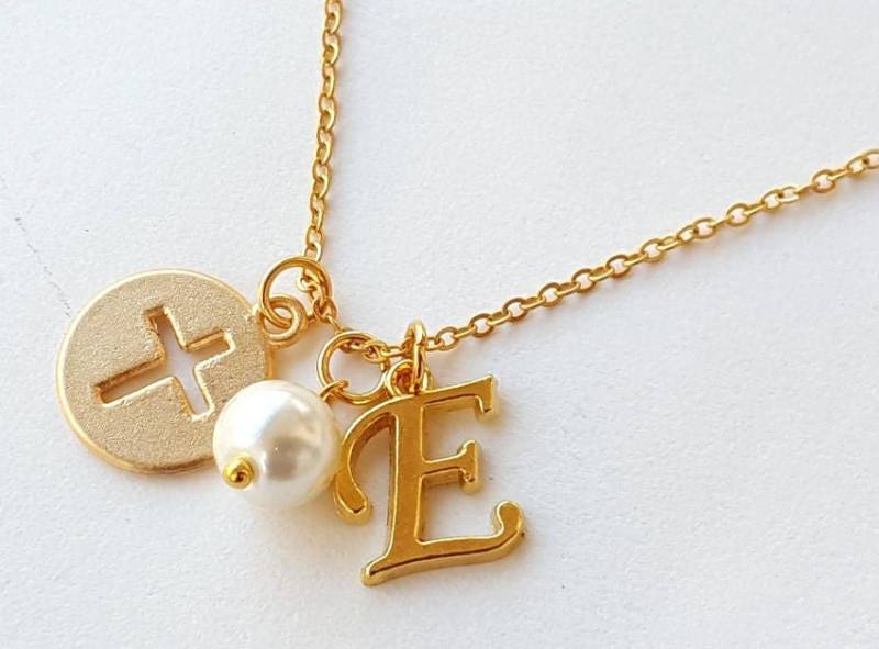 Personalisierte Taufe Halskette, Goldkreuz, Initiale, Perlenkette von asteriasbridal