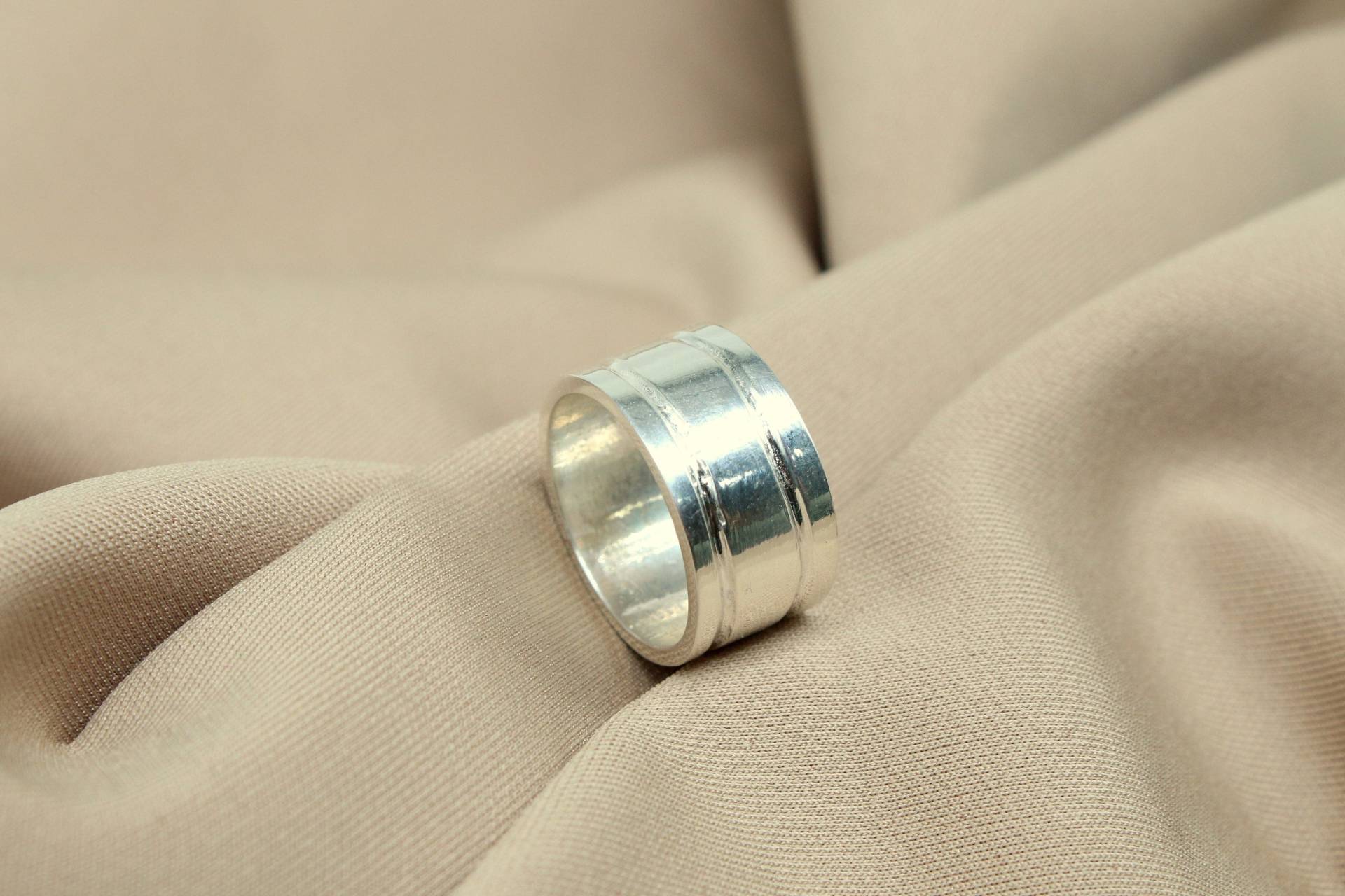 8mm Bandring Massiv Sterling 925K Silber Gehämmert Ehering Versprechen Ring Verlobungsring Ringe Für Frauen von atalantasilver