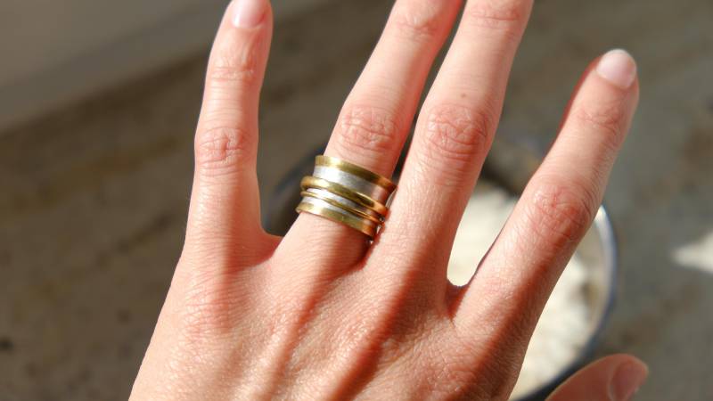 Handgemachter Großer Spinner Ring 50/49 von atelierVijan